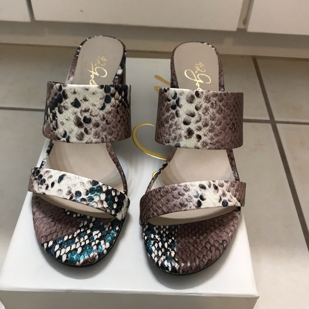 sandal heels